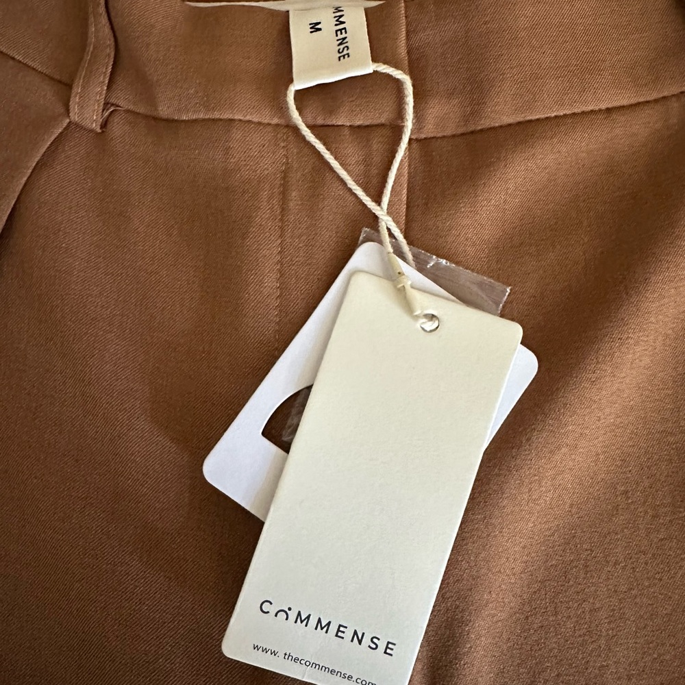 Commense Casual Mid Waisted Shorts, Without Belt, Size M - Picture 4 of 5